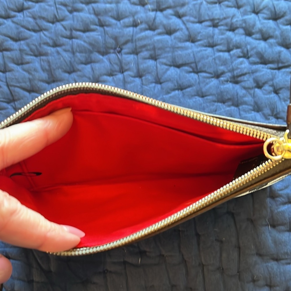 Authentic Dooney & Bourke Wristlet - Picture 3 of 3